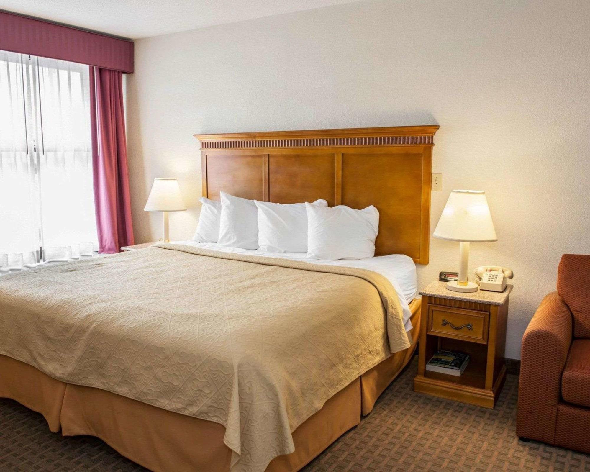Quality Inn And Suites Индианаполис Экстерьер фото