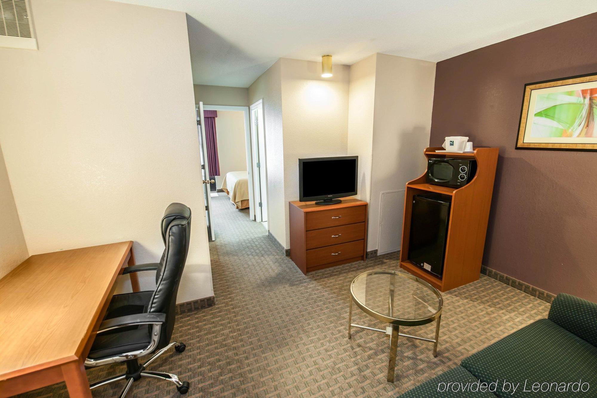 Quality Inn And Suites Индианаполис Экстерьер фото