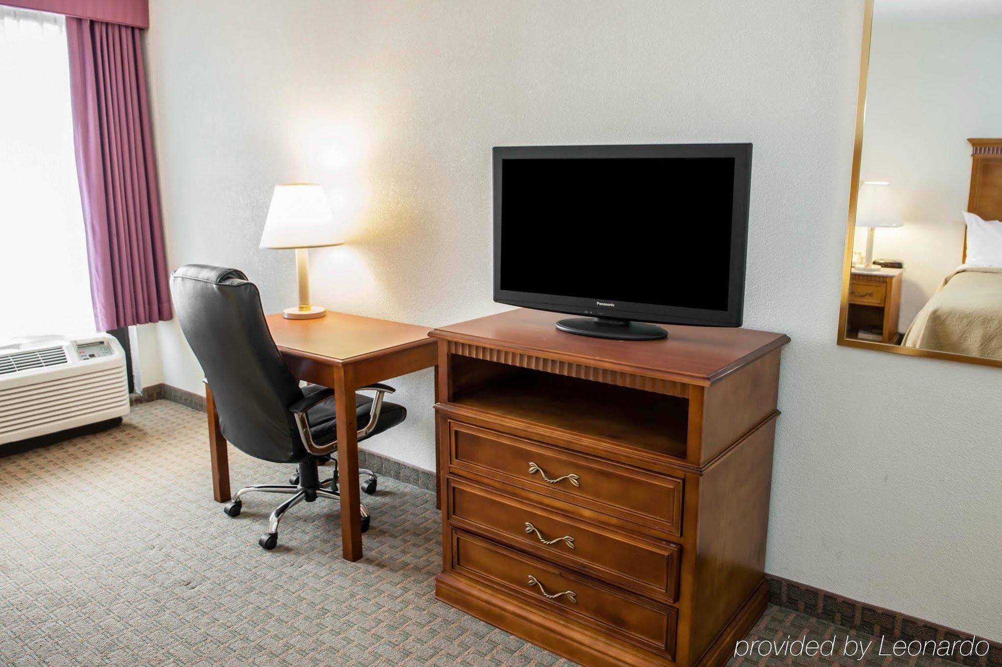 Quality Inn And Suites Индианаполис Экстерьер фото