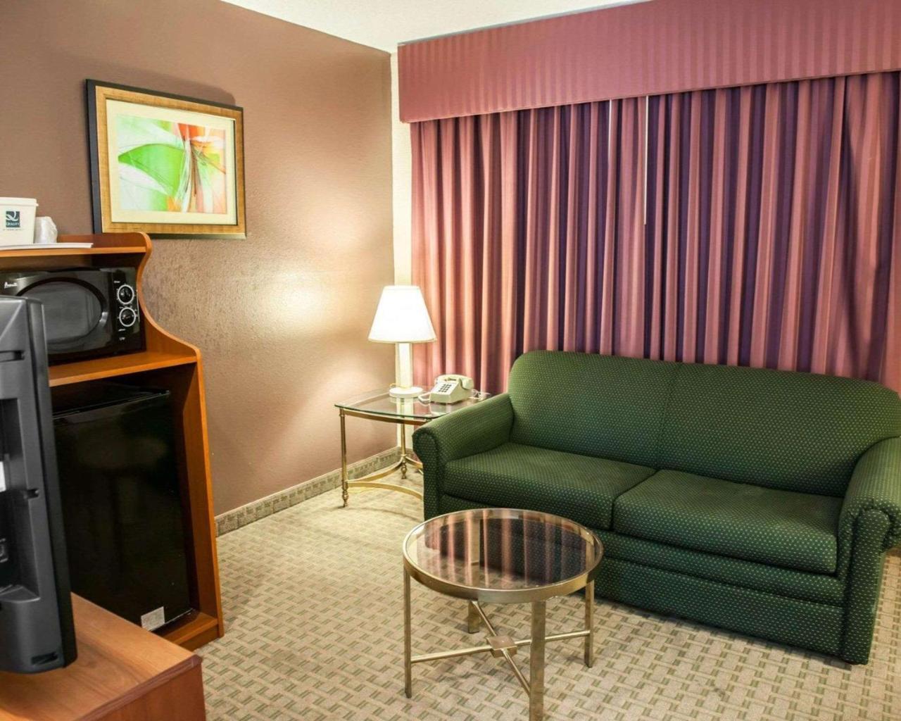 Quality Inn And Suites Индианаполис Экстерьер фото